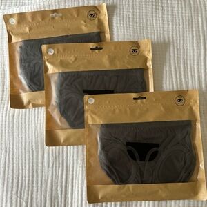 9 Pairs of Tiny Undies 2T Grey